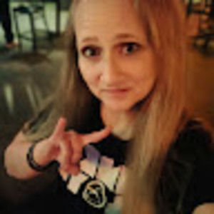 Meet your Posher, Bobbi